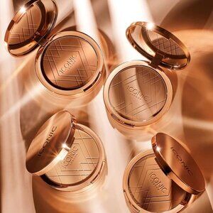 Iconic London Ultimate Bronzing Powder Light Bronze